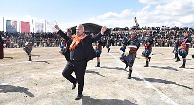 Menemen'de deve gösterisi heyecanı yaşanacak