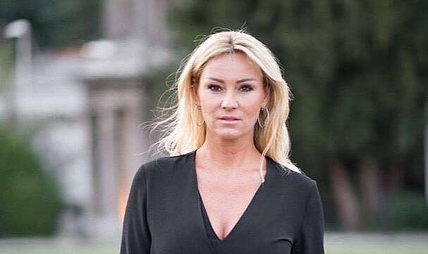 Pınar Altuğ: Sahneye çıkarken dizlerim titriyor