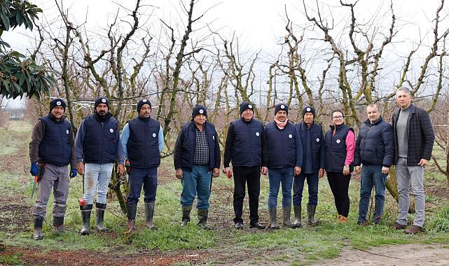 Rıdvan Başkan’dan Çiftçilere Bere Ve Yelek Hediyesi