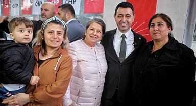 Soğukkuyu’da  seçim ofisi açılışı mini mitinge dönüştü!