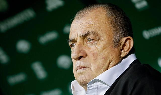 Yunanistan Kupası&#039;nda takımını finale çıkaran Fatih Terim için dikkat çeken manşet: Tesadüf mü? Olabilir