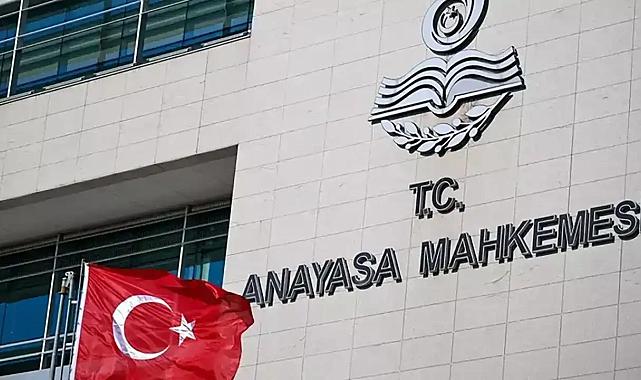 Anayasa Mahkemesi&#039;nde seçim günü: Yeni başkan belli oldu