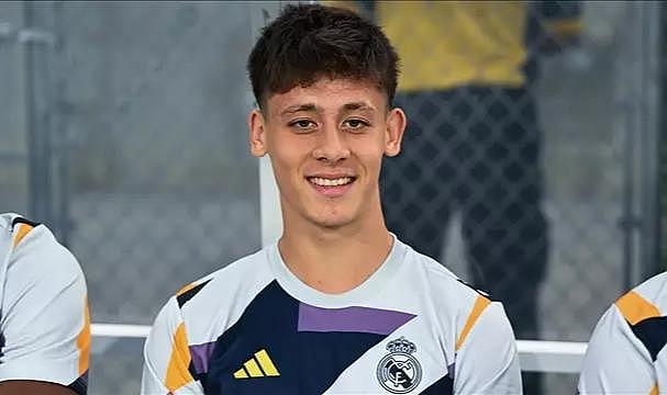 Arda Güler galibiyete sessiz kalamadı! Fenerbahçeli oyunculara destek yorumu