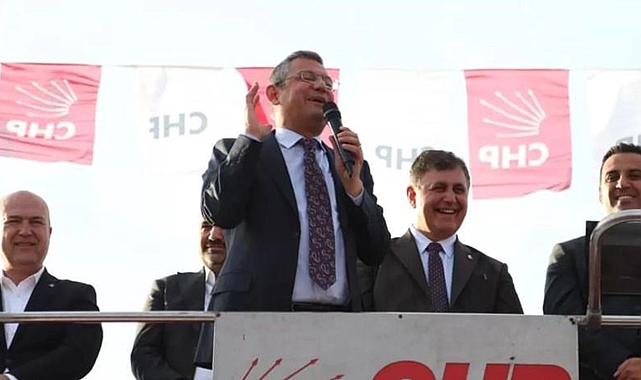 CHP Genel Başkanı Özel: İzmir’in varlıklarına çökmek istiyorlar