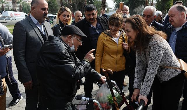 CHP Karşıyaka Adayı Yıldız İşçimenler Ünsal&#039;dan 3,5 saatlik pazar mesaisi!