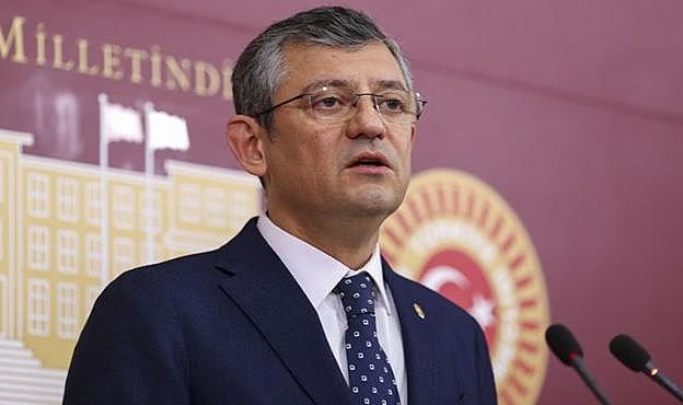 CHP&#039;li Özel, İzmir&#039;de &#039;risk&#039; yok dedi... &#039;Cıva gibi 9 kadın adayımız var!&#039;