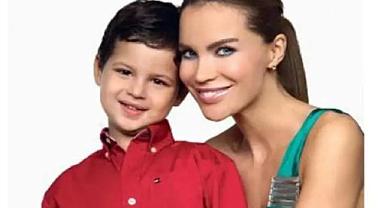 Ebru Şallı’nın oğlu Beren Tan büyüdü, koca delikanlı oldu! Son hali görenleri şaşırttı: "Ana oğul değil, abla kardeş gibiler"