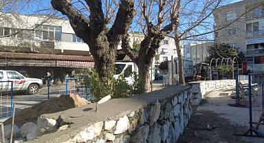 Efes Selçuk'ta Çarşı Güzelleşirken, Sokaklar Aydınlanıyor!