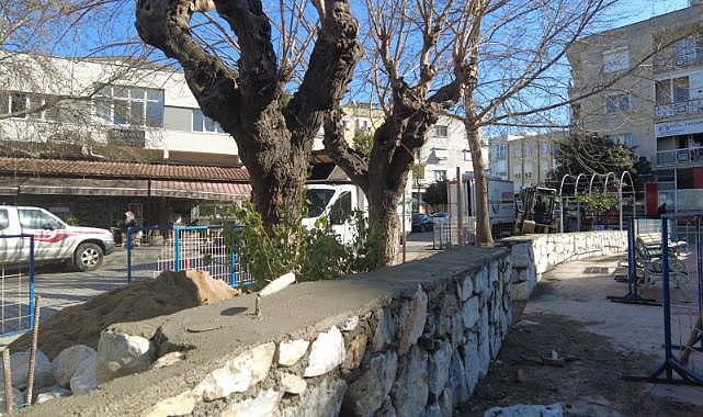 Efes Selçuk&#039;ta Çarşı Güzelleşirken, Sokaklar Aydınlanıyor!