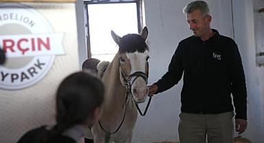 Karşıyaka’da 26 bin çocuk binicilik sporuyla tanıştı