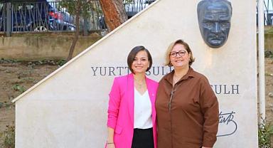 Kınay’dan CHP Karabağlar İlçe Örgütü’nün En Yaşlı Üyesine Ziyaret