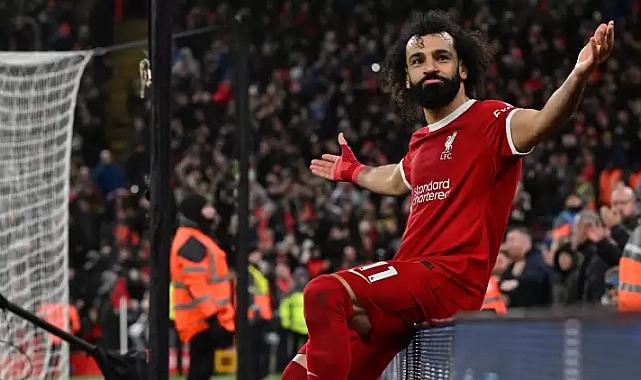 Liverpool'un yıldızı Salah gizli gizli anlaşma yapmış!