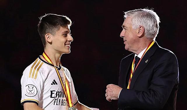 Maça ilk 11&#039;de başlamıştı, attığı rövaşatayla olay olmuştu! Ancelotti&#039;den maç sonu Arda Güler&#039;e özel telefon