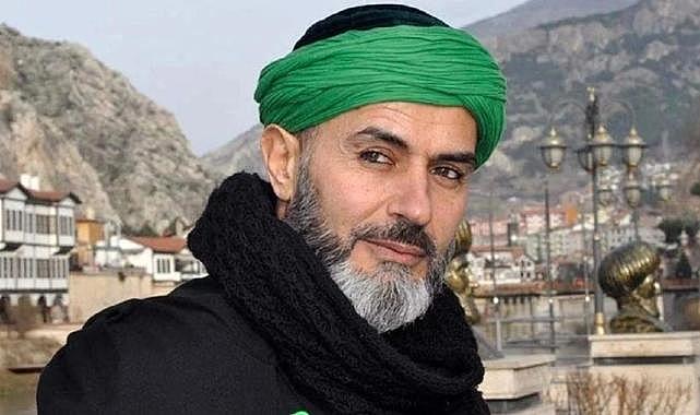 Maneviyata yönelen Yaşar Alptekin&#039;den Serdar Ortaç&#039;a çağrı: &#039;Bana yarım saatini ayır&#039;