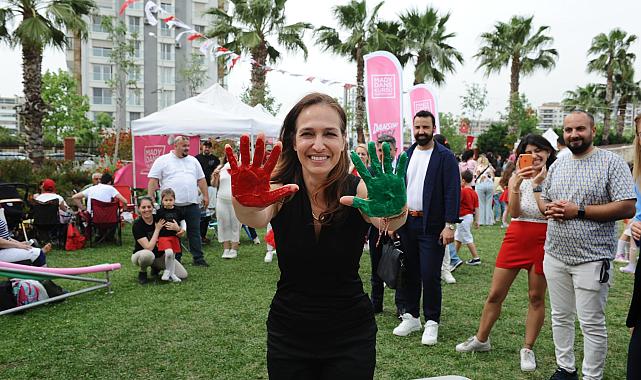 23 Nisan Karşıyaka’nda coşkuyla kutlandı