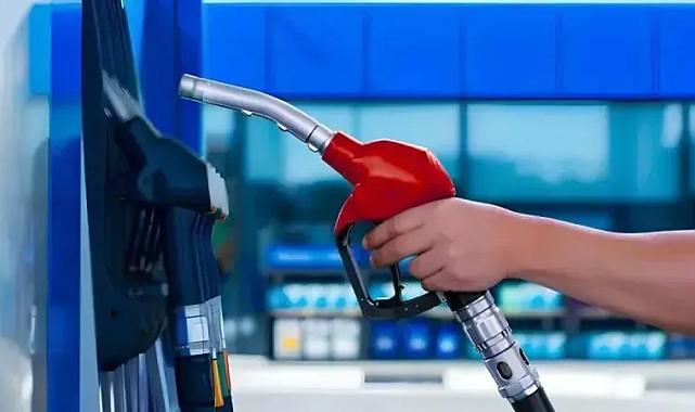 Akaryakıtta tabela değişti! Motorin indirimi pompaya yansıdı