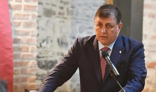 Büyükşehir kadrosu şekilleniyor; Tugay o ismi görevden aldı