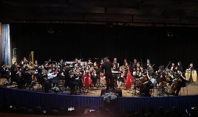 CUMHURİYET ÇOCUKLARINDAN 23 NİSAN KONSERİ