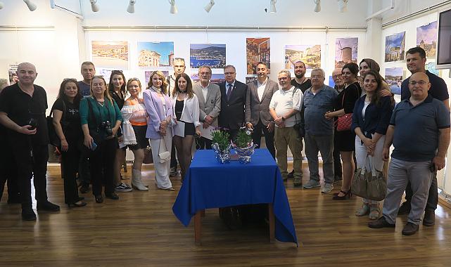 FOÇA’NIN GÜZELLİKLERİ FOTOĞRAFA YANSIDI