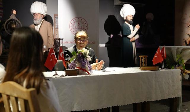 İzmir İl Milli Eğitim Müdürü Dr. Ömer Yahşi Gençlerle Bir Araya Geldi