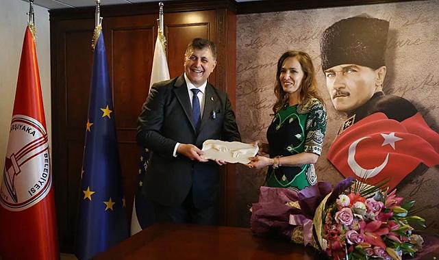 Karşıyaka’da devir teslim gerçekleşti: Tugay görevi Ünsal’a devretti