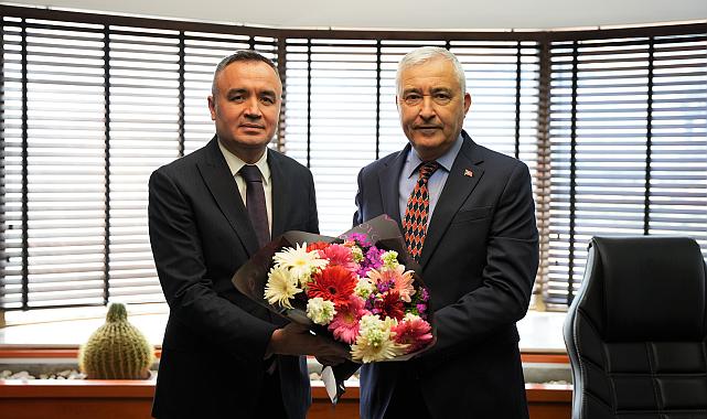 KAYMAKAM SARI’DAN BAŞKAN TÜRKMEN’E TEBRİK ZİYARETİ