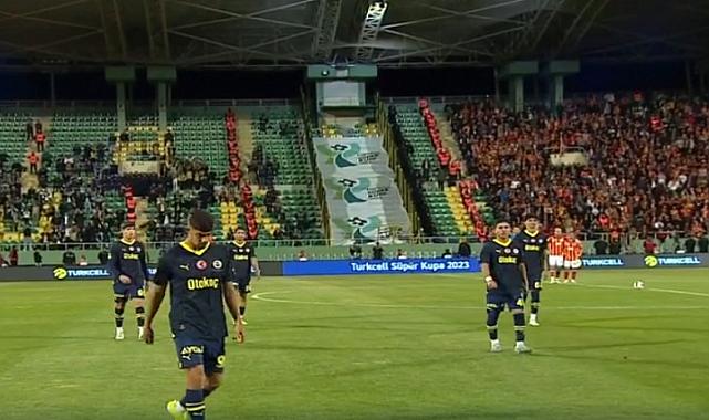 Süper Kupa finalinde Fenerbahçe sahadan çekildi