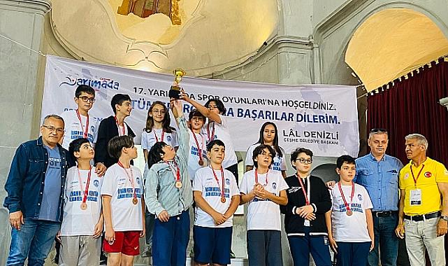 Efes Selçuklu Sporcular Çeşme&#039;de yapılan yarımada spor oyunlarına katıldı