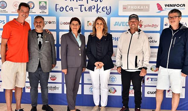 Foça rüzgar sörfüyle çalkalandı! Türkiye Windsurf Ligi başladı
