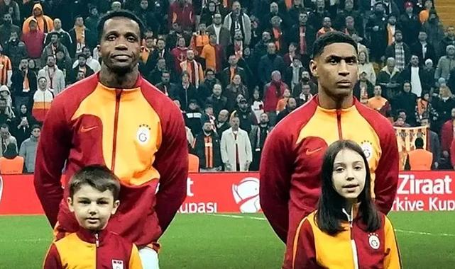 Galatasaray 2 yıldızın biletini kesti! Yönetim teklifleri değerlendiriyor