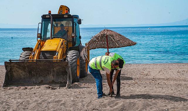 İzmir’in en uzun plajına sahip ilçesi olan Seferihisar’da belediye, Ürkmez ve Doğanbey sahilini, yaz sezonuna hazırlıyor.