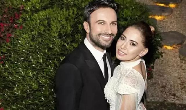 Megastar Tarkan&#039;dan eşi Pınar Tevetoğlu&#039;na evlilik yıl dönümüne özel büyük jest!