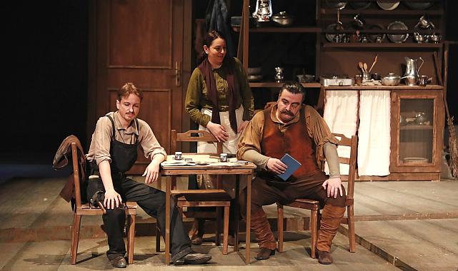 Nazım Hikmet’in “Yolcu” oyununun prömiyeri yapıldı