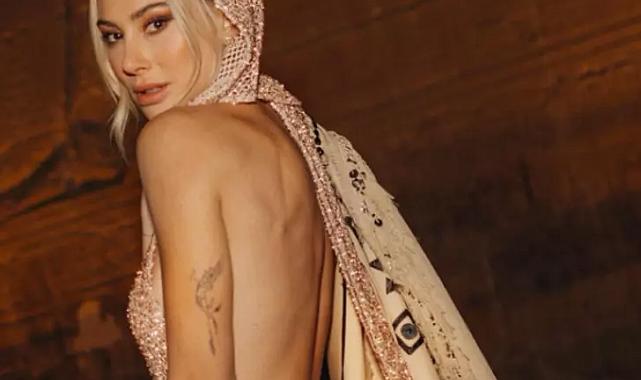 Şeyma Subaşı market sepetini koluna takıp sokakta turladı! 'Ibiza sezonu açıldı'