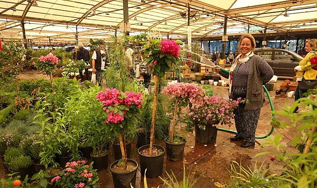 Yılın en renkli festivali Karşıyaka&#039;da: Geri sayım başladı