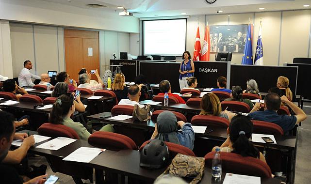 Karşıyaka Belediyesi’nden Hayvanseverlere Eğitim