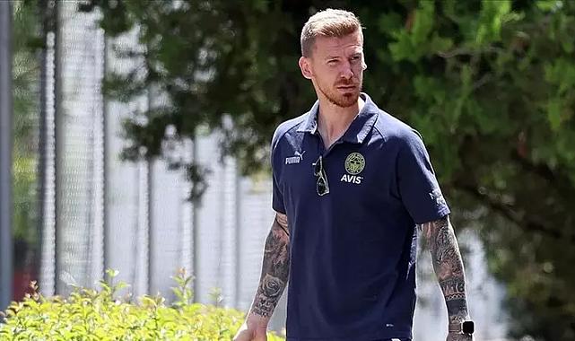 1+1 yıllık anlaşma! Fenerbahçe'den ayrılan Serdar Aziz, Çaykur Rizespor'un yolunu tuttu