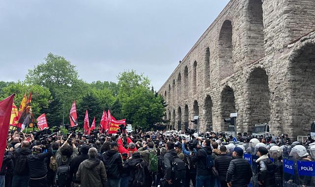 1 Mayıs günü Taksim’e yürümek isteyip polise saldırdığı gerekçesiyle tutuklanan sanıkların hepsi tahliye edildi