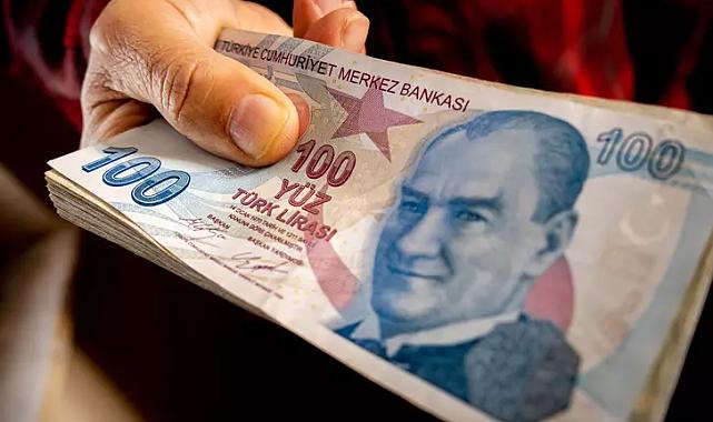 5 katına çıkıyor... Milyonlarca veli, kara kara düşünmeye başladı: Okul kitaplarına yüzde 400 zam geliyor!