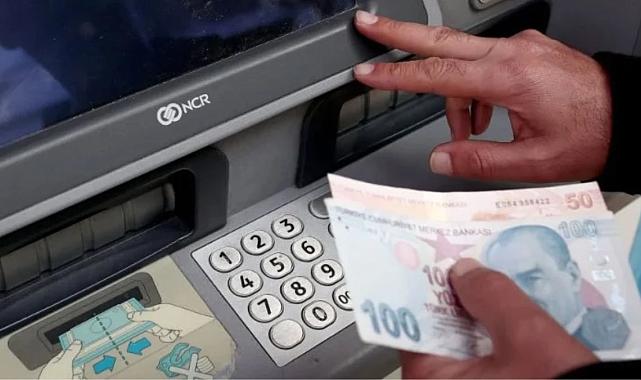 ATM&#039;lere yeni işlem menüsü geldi: Bunu yapanın kartına el konulacak