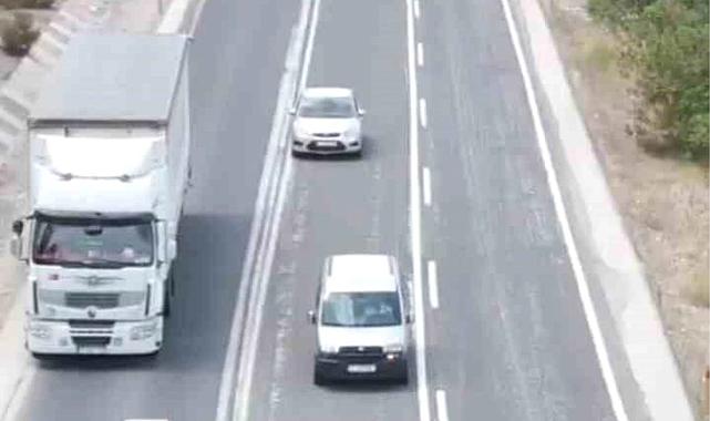 Bilecik'te drone denetimi sırasında 14 sürücüye 21 bin 84 TL tutarında trafik cezası verildi.