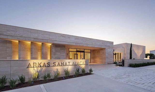 Çeşme&#039;nin ilk sanat merkezi: Arkas Sanat Alaçatı kapılarını açıyor