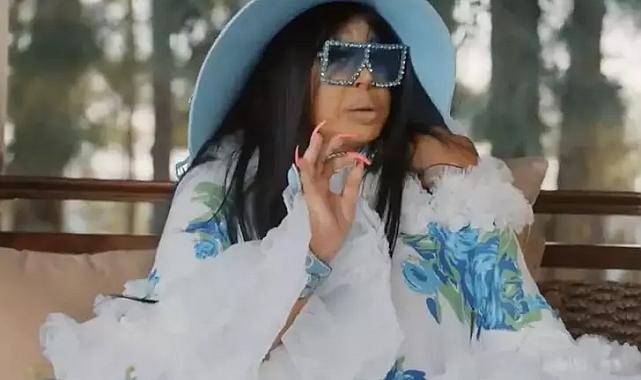 Dünya Güzellerim&#039;in yıldızı Bülent Ersoy&#039;un 10 milyon TL’lik altınları olay oldu! &quot;Altınları bozsa ülke ekonomisi düzelir&quot;