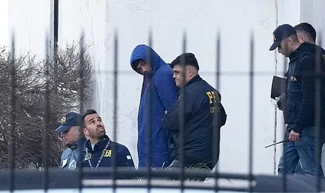 Fransız milli rugby oyuncuları Hugo Auradou, 20, ve Oscar Jegou, 21, Arjantin&#039;de cinsel taciz suçlamasıyla tutuklandı