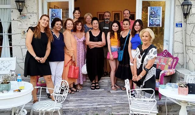 İlhan Dündar’ın “İnsana Dair” Resim Sergisi Alaçatı’da Sanatseverlerle Buluştu