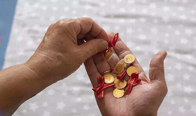 Kapalıçarşı kuyumcularından gram altın fiyatı tahmini! &#039;Altın almalı mı, satmalı mı?&#039; sorusuna yanıt verdiler: Eylül ayı itibarıyla...