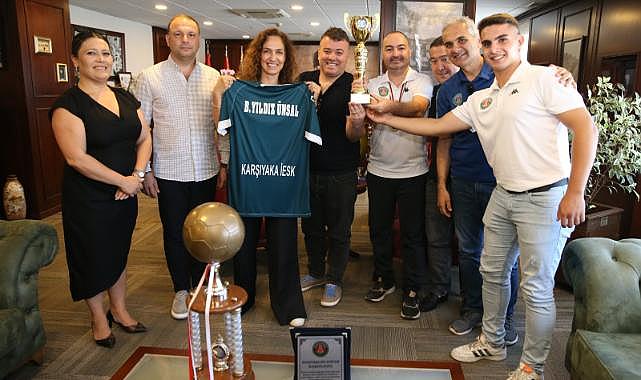 Karşıyakalı Türkiye şampiyonları Başkan Ünsal ile buluştu