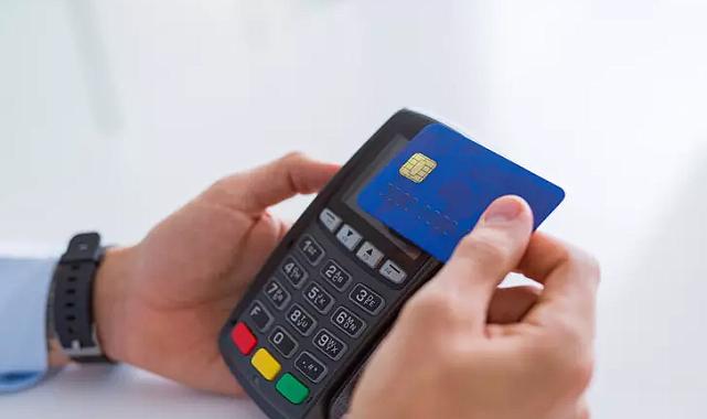 Kredi kartları için 2 yıl sonra değişiklik! Bugün resmen uygulamaya geçiyor: 750 liradan 1500 liraya çıkıyor