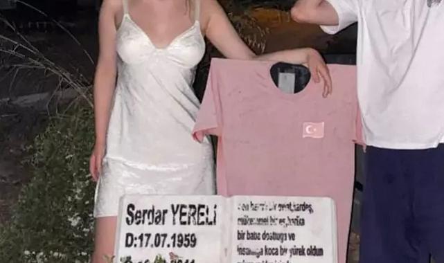 Serel Yereli babasının mezarını sevgilisiyle ziyaret etti! 'Kocam babamla tanıştı' deyince... Sosyal medya bunu konuşuyor