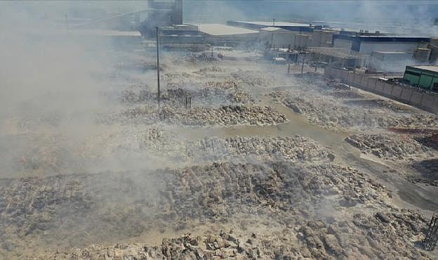 Söke'deki Kağıt Fabrikasındaki Yangın 5 Gün Sonra Kontrol Altına Alındı